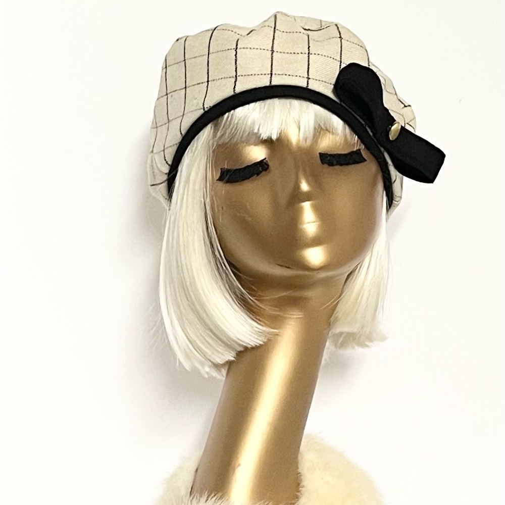 Off white plaid beret hat bow